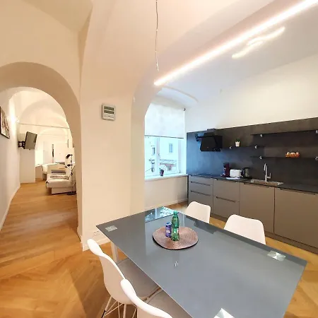 Sviti Apartment